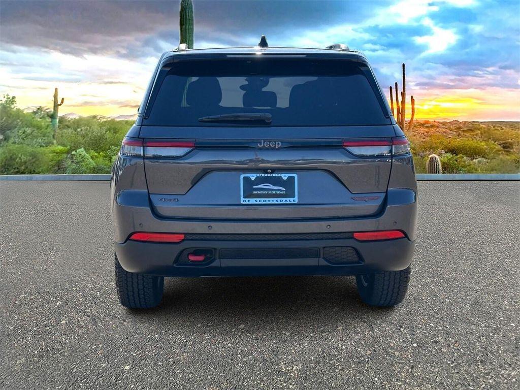 used 2022 Jeep Grand Cherokee car, priced at $32,999