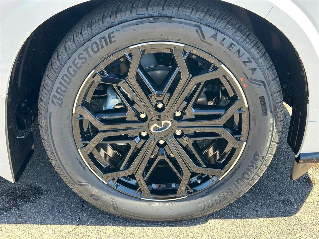 new 2026 INFINITI QX80 car, priced at $102,292