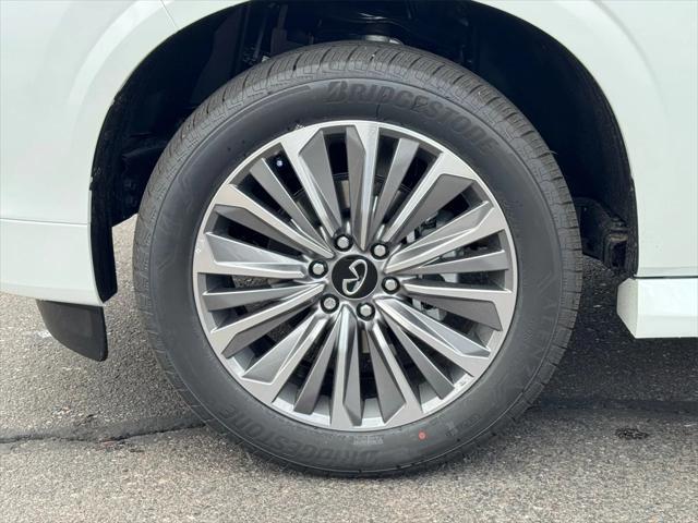 new 2025 INFINITI QX80 car, priced at $89,223