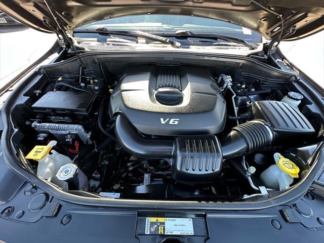 used 2015 Jeep Grand Cherokee car, priced at $14,890