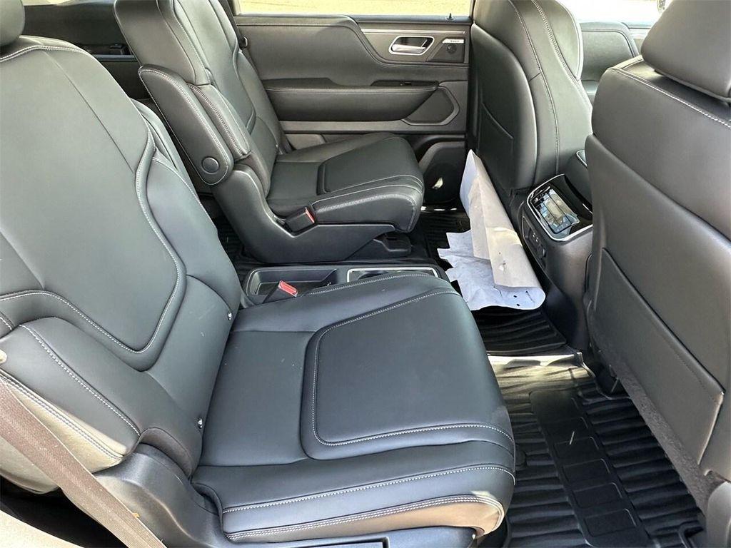 new 2025 INFINITI QX80 car, priced at $81,690