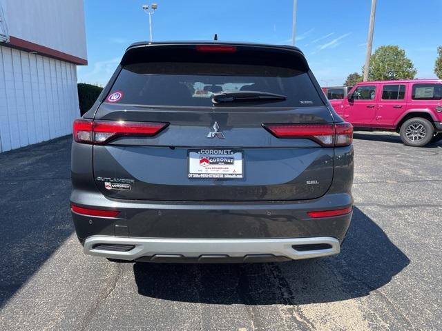 new 2024 Mitsubishi Outlander car, priced at $39,505