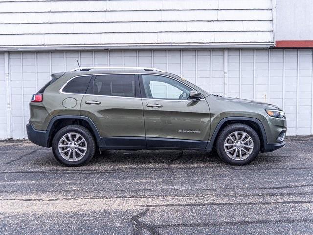 used 2019 Jeep Cherokee car, priced at $9,485