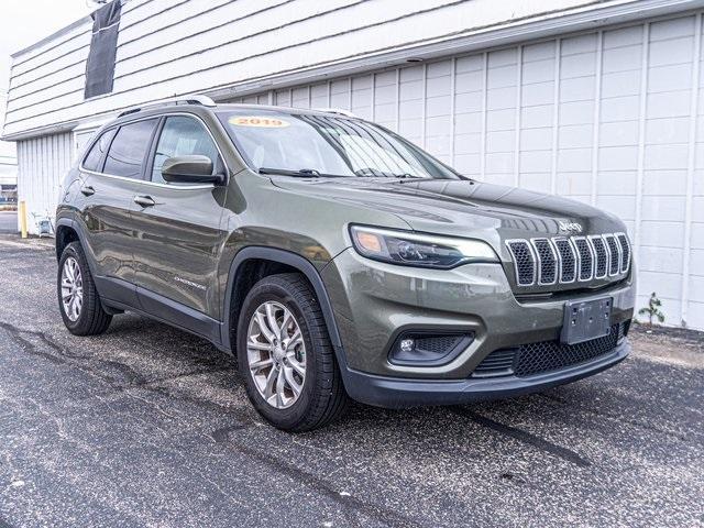 used 2019 Jeep Cherokee car, priced at $9,485