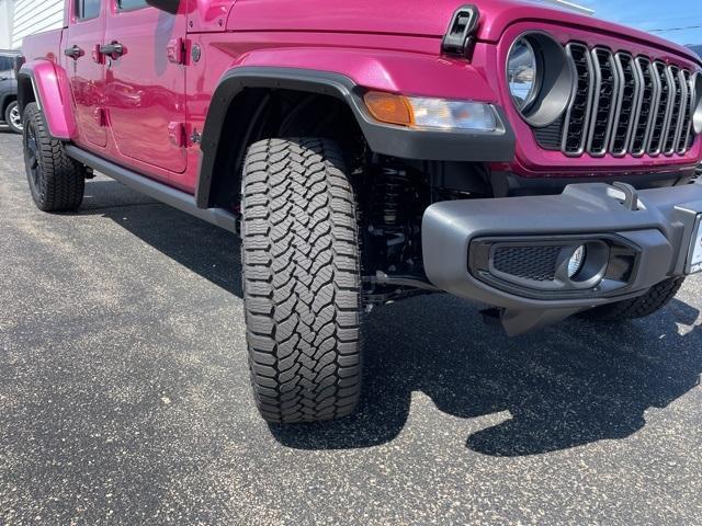 new 2024 Jeep Gladiator car, priced at $45,256