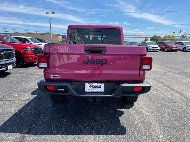 new 2024 Jeep Gladiator car, priced at $45,256