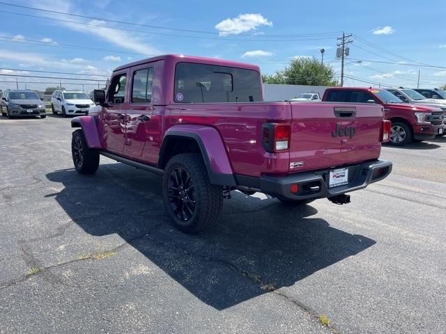 new 2024 Jeep Gladiator car, priced at $45,256