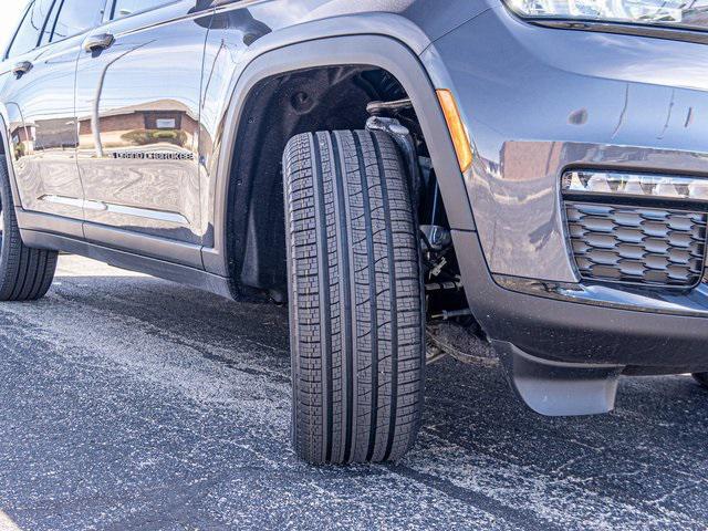 new 2024 Jeep Grand Cherokee L car, priced at $55,258