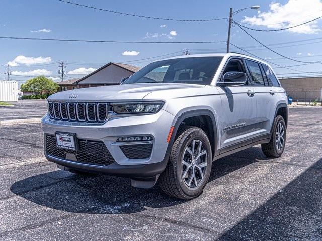 new 2024 Jeep Grand Cherokee car, priced at $50,900