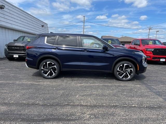 new 2024 Mitsubishi Outlander car, priced at $35,635