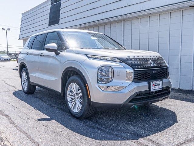 new 2024 Mitsubishi Outlander car, priced at $31,040