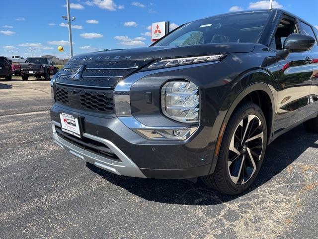 new 2024 Mitsubishi Outlander car, priced at $34,515