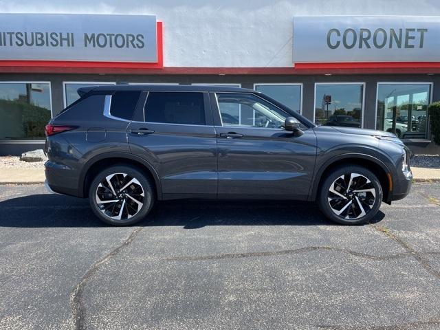 new 2024 Mitsubishi Outlander car, priced at $34,515