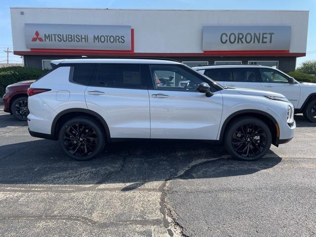 new 2024 Mitsubishi Outlander car, priced at $37,915