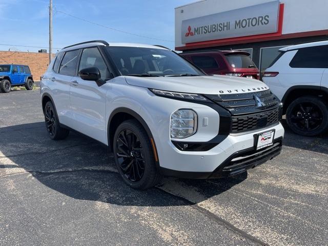 new 2024 Mitsubishi Outlander car, priced at $37,915