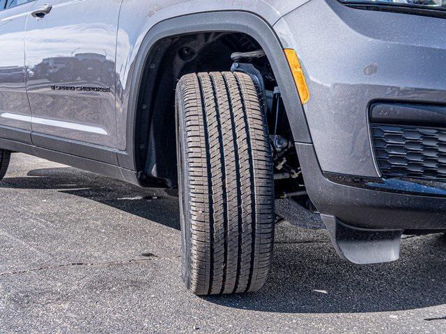 new 2024 Jeep Grand Cherokee L car, priced at $50,040