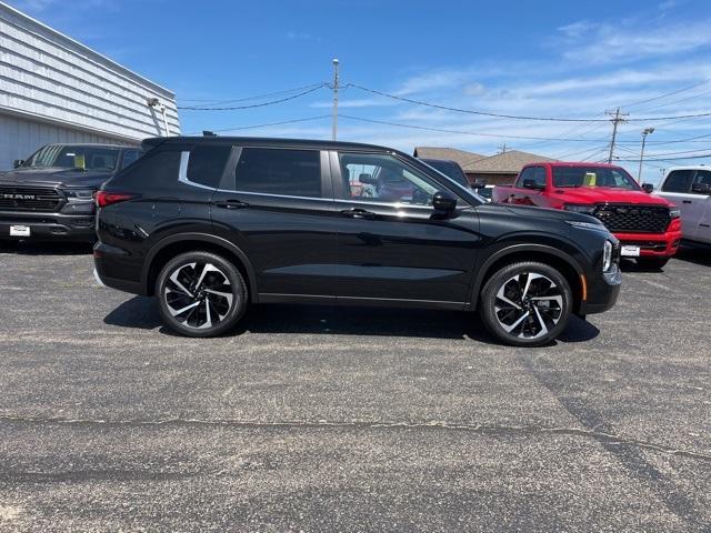 new 2024 Mitsubishi Outlander car, priced at $36,730