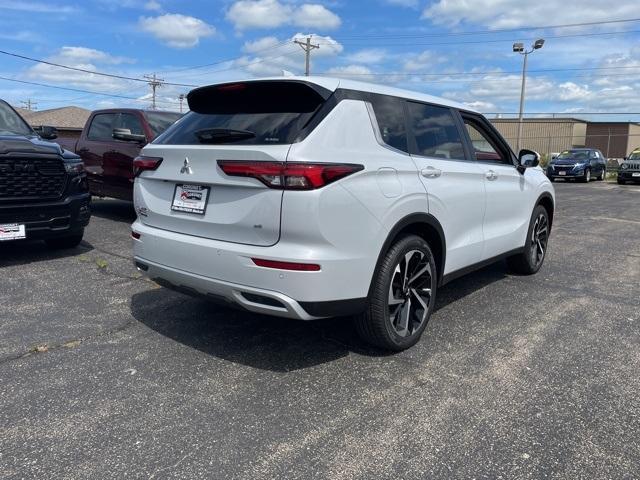 new 2024 Mitsubishi Outlander car, priced at $34,430