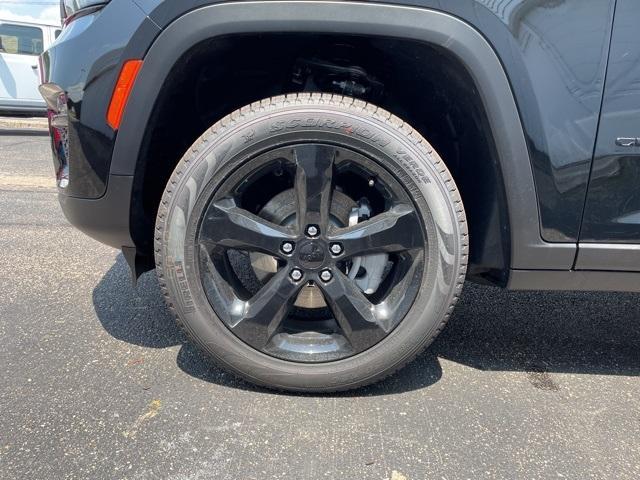 new 2024 Jeep Grand Cherokee car, priced at $53,271