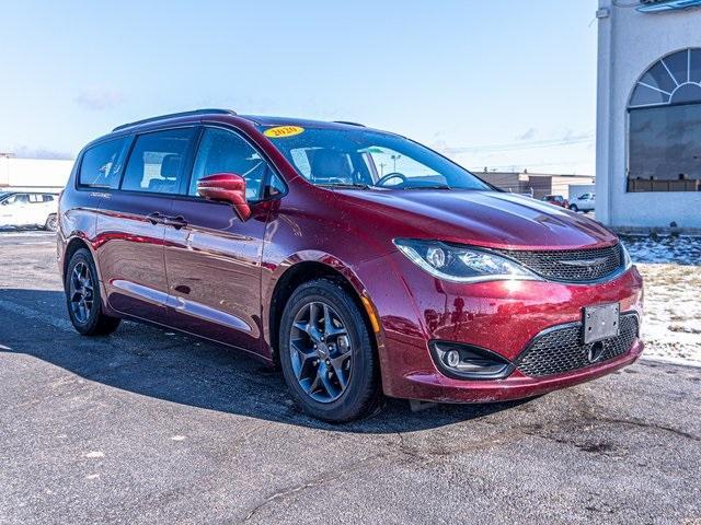 used 2020 Chrysler Pacifica car, priced at $23,987