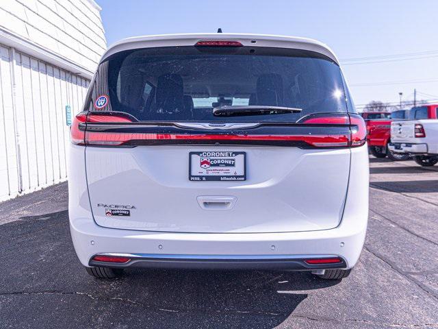 new 2024 Chrysler Pacifica car, priced at $40,878