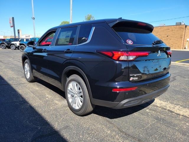 new 2024 Mitsubishi Outlander car, priced at $31,195