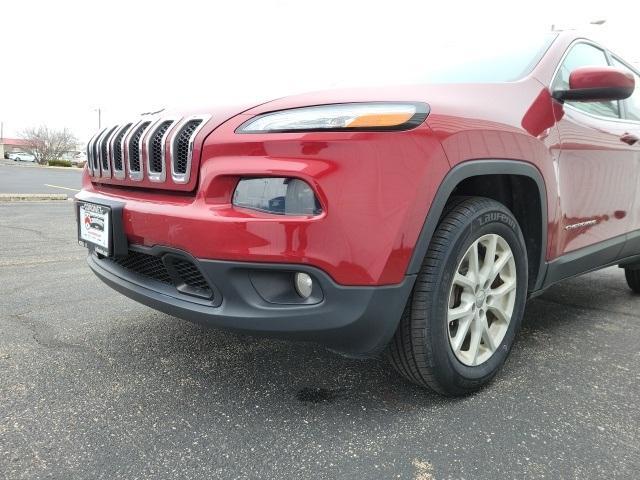 used 2017 Jeep Cherokee car, priced at $13,489