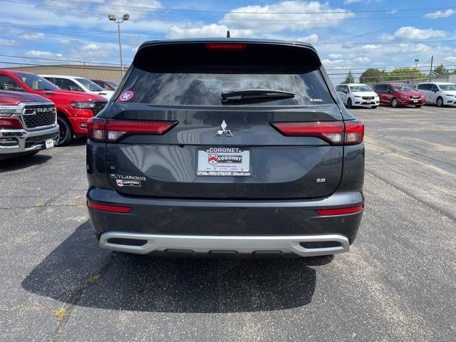 new 2024 Mitsubishi Outlander car, priced at $36,135