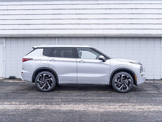 new 2024 Mitsubishi Outlander car, priced at $36,905