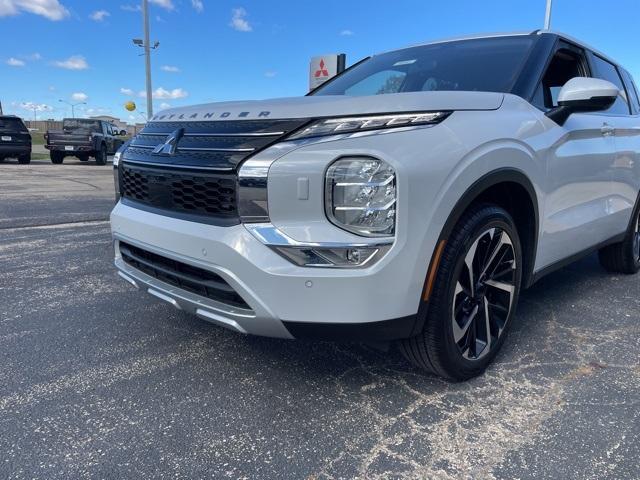 new 2024 Mitsubishi Outlander car, priced at $32,810