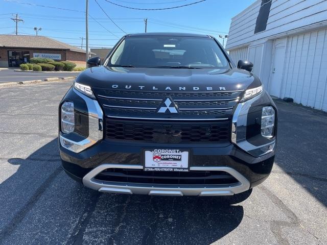 new 2024 Mitsubishi Outlander car, priced at $36,015