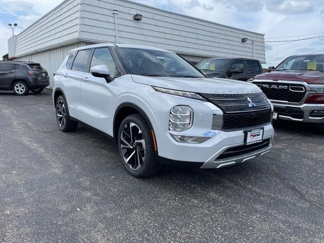 new 2024 Mitsubishi Outlander car, priced at $36,730