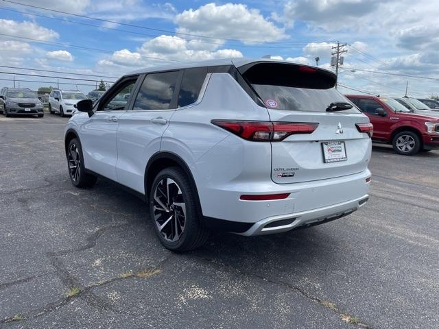 new 2024 Mitsubishi Outlander car, priced at $36,730