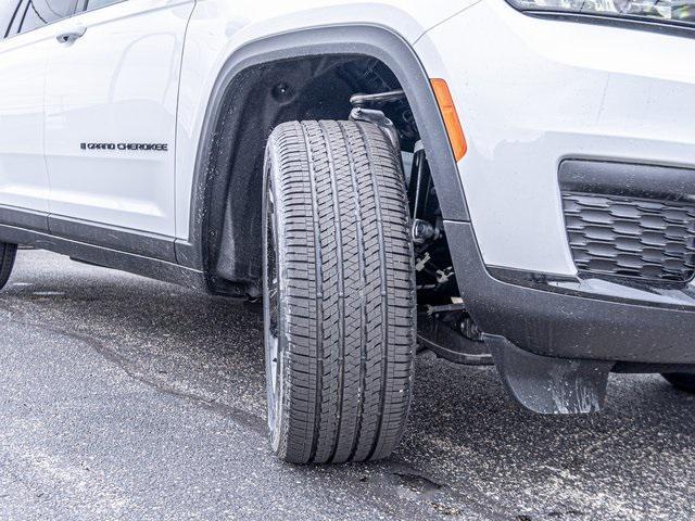 new 2024 Jeep Grand Cherokee L car, priced at $48,489