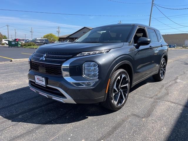 new 2024 Mitsubishi Outlander car, priced at $33,135