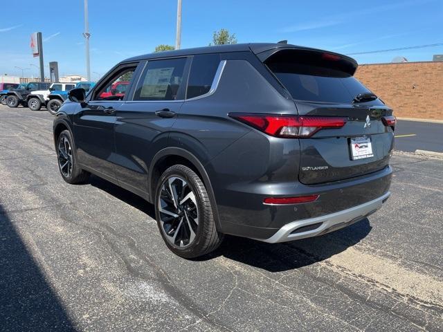 new 2024 Mitsubishi Outlander car, priced at $33,135