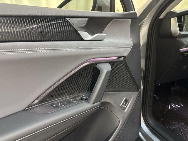 new 2025 Volkswagen Tiguan car, priced at $35,049