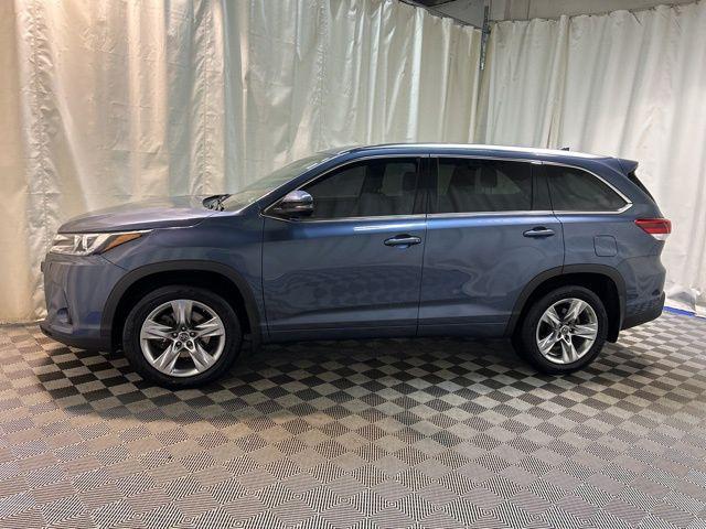 used 2017 Toyota Highlander car, priced at $25,712