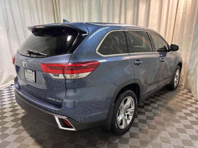 used 2017 Toyota Highlander car, priced at $25,712