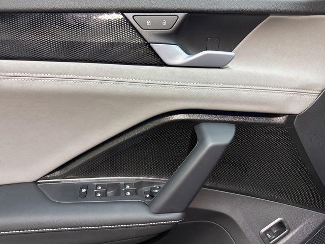 new 2026 Volkswagen Tiguan car, priced at $39,707