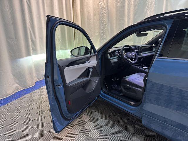 new 2026 Volkswagen Tiguan car, priced at $39,707