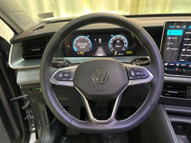 new 2025 Volkswagen Tiguan car, priced at $31,180
