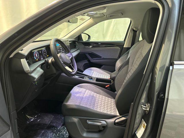 new 2025 Volkswagen Tiguan car, priced at $31,180