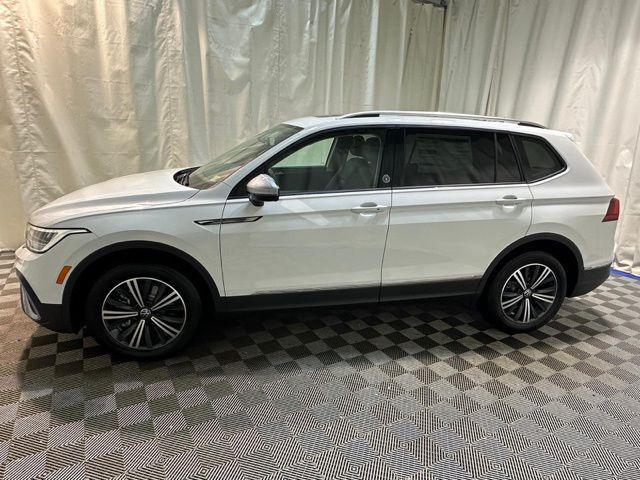 new 2024 Volkswagen Tiguan car, priced at $31,304