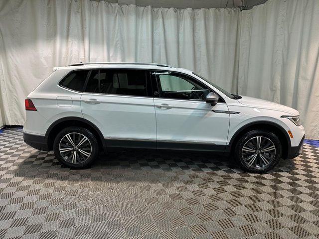 new 2024 Volkswagen Tiguan car, priced at $31,304