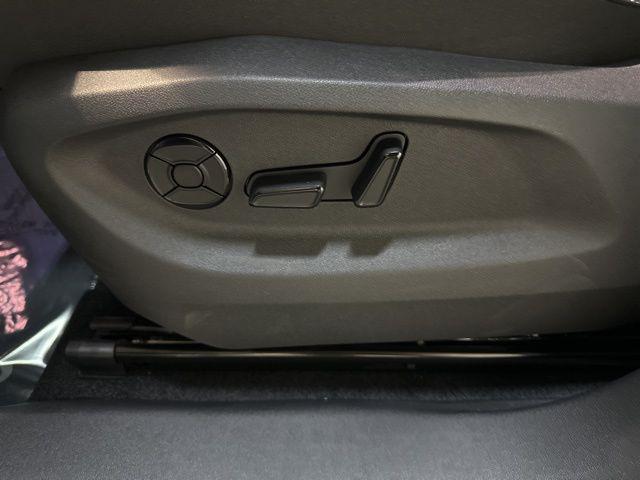 new 2025 Volkswagen Tiguan car, priced at $34,916