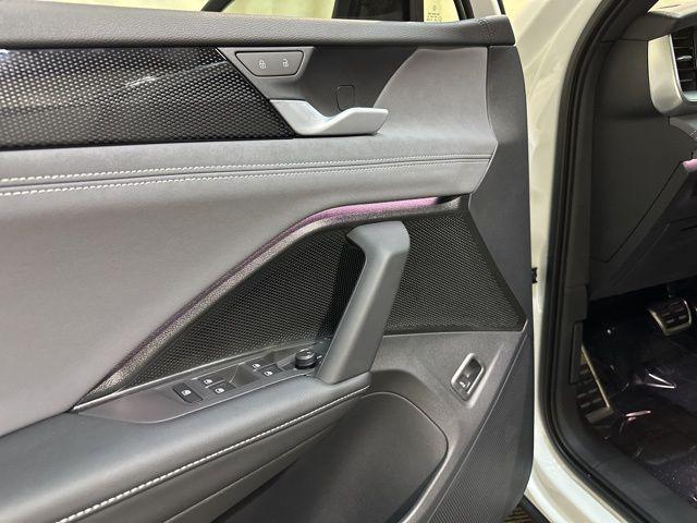 new 2025 Volkswagen Tiguan car, priced at $34,916