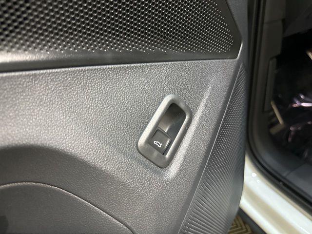 new 2025 Volkswagen Tiguan car, priced at $34,916