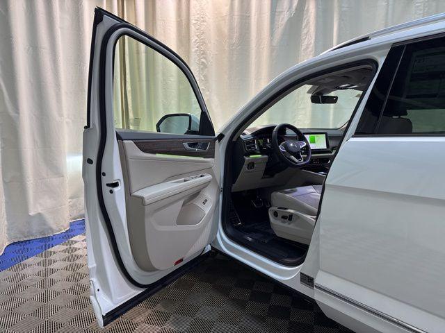 new 2026 Volkswagen Atlas car