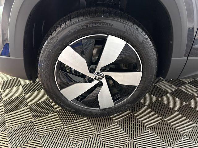 new 2025 Volkswagen Taos car, priced at $27,668